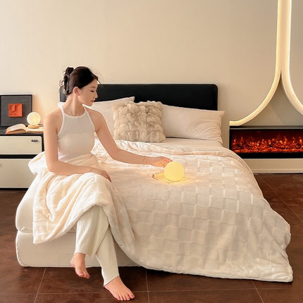 2024新款A类法式高克重兔绒多功能毛毯被套双用盖毯 方块奶白-毛毯
