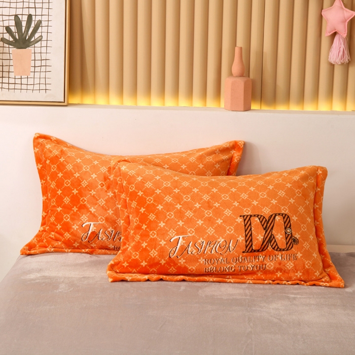 91家纺网 家纺一手货源 找家纺 凡客 2024新款牛奶绒大版印花四件套 曼格