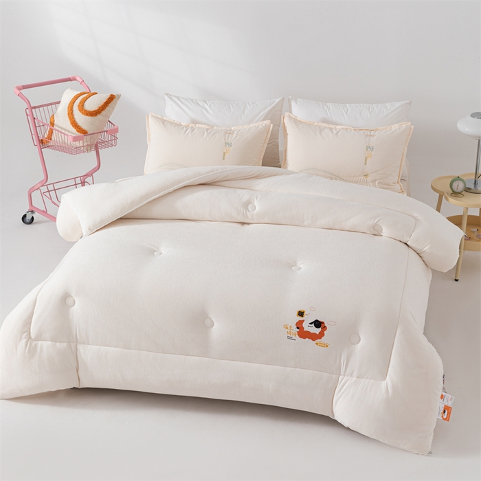 91家纺网 家纺一手货源 找家纺 爱来伊家纺 2024新款三体羊绒加厚保暖冬被芯大豆纤维被春秋被子被芯 山体羊绒大豆被-奶白