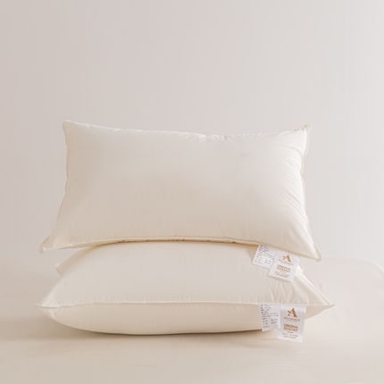 91家纺网 家纺一手货源 找家纺 （总）栩裕纺织 2024新款亲肤 单边 立体边羽丝枕48x74