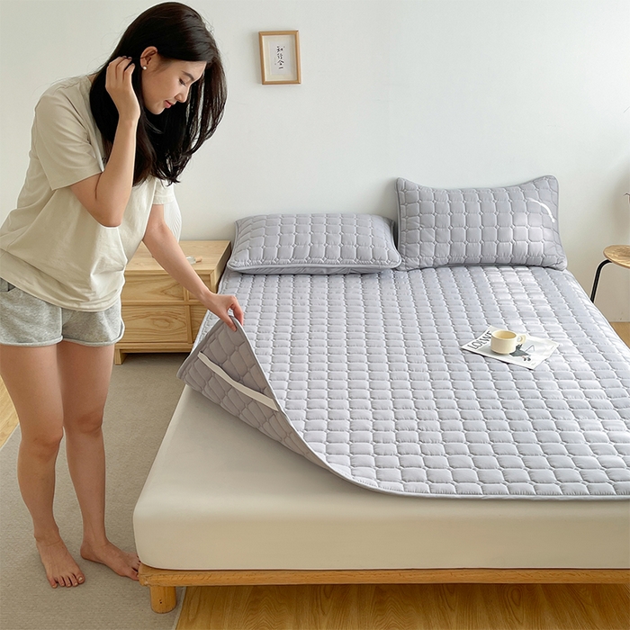 91家纺网 家纺一手货源 找家纺 丽诺 2024新款本色原棉大豆纤维夹棉床褥 灰色