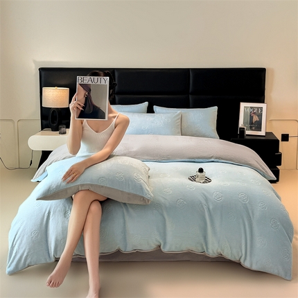 91家纺网 家纺一手货源 找家纺 （总）无界 2024新款B类烂花牛奶绒四件套-繁花（风格1）