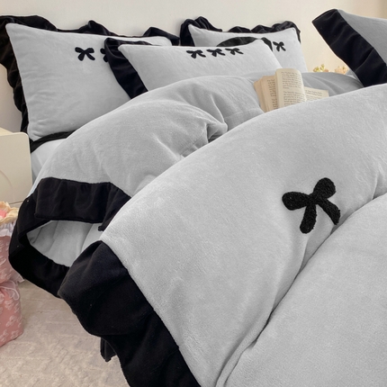 梦莱斯 2024新款黑边绣花牛奶绒四件套 蝴蝶结-灰