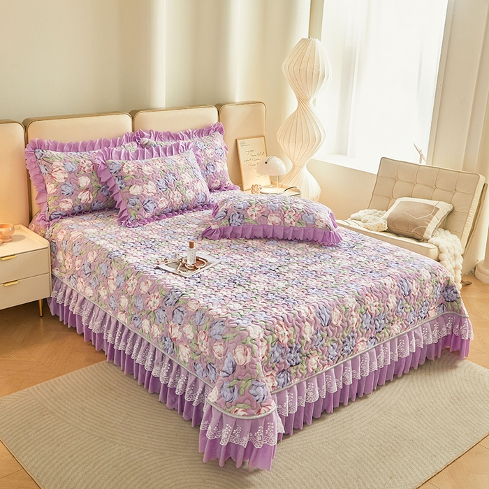 91家纺网 家纺一手货源 找家纺 艾裙海 2025新款高克重加厚保暖A类牛奶绒夹棉床盖系列四件套 紫韵