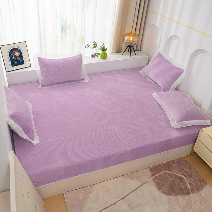 91家纺网 家纺一手货源 找家纺 冬然家纺 2024新款雕花绒榻榻米床盖大麦穗紫