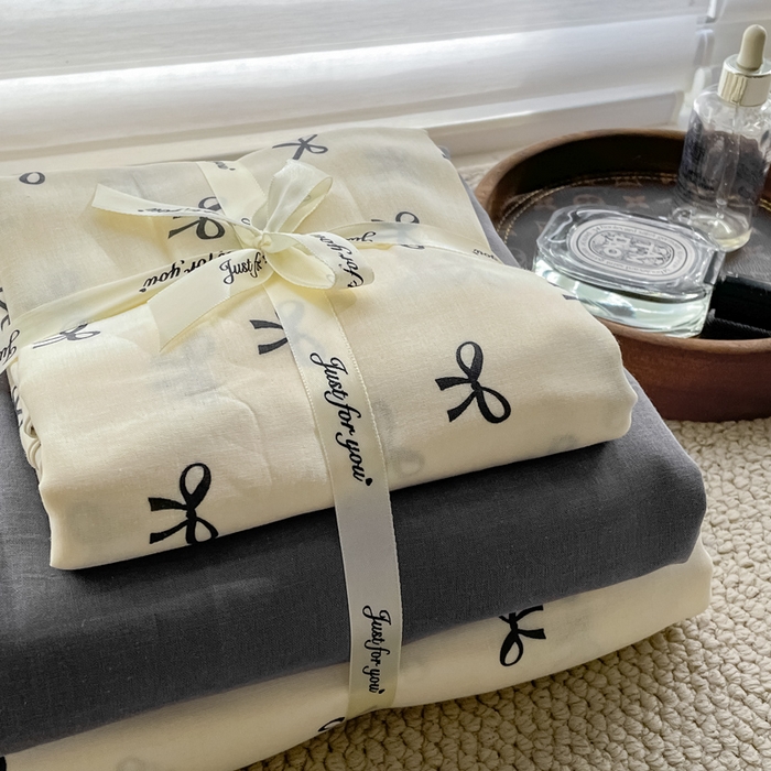 91家纺网 家纺一手货源 找家纺 一比一家纺 2024新款全棉母婴级抗菌有氧全棉双层纱亲肤全棉小清新印花三件套四件套 蝴蝶可颂-黑