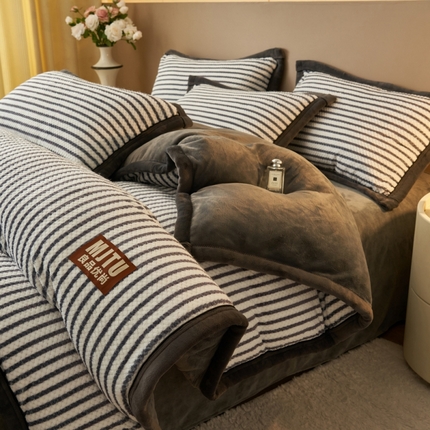 91家纺网 家纺一手货源 找家纺 （总）晨曦家纺 2024新款加厚贝贝绒牛奶绒无印风单被套（暖光）