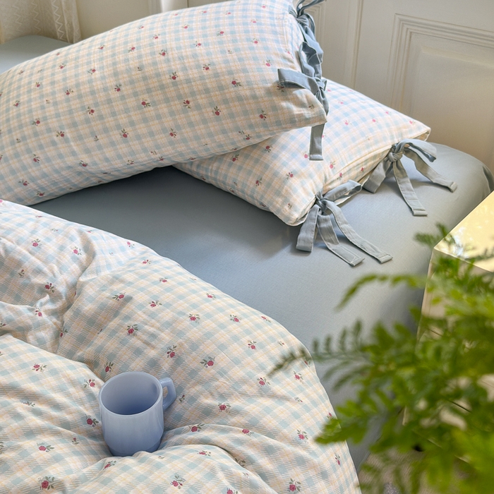 91家纺网 家纺一手货源 找家纺 2024秋冬新款系带格子双层纱四件套 蓝格花