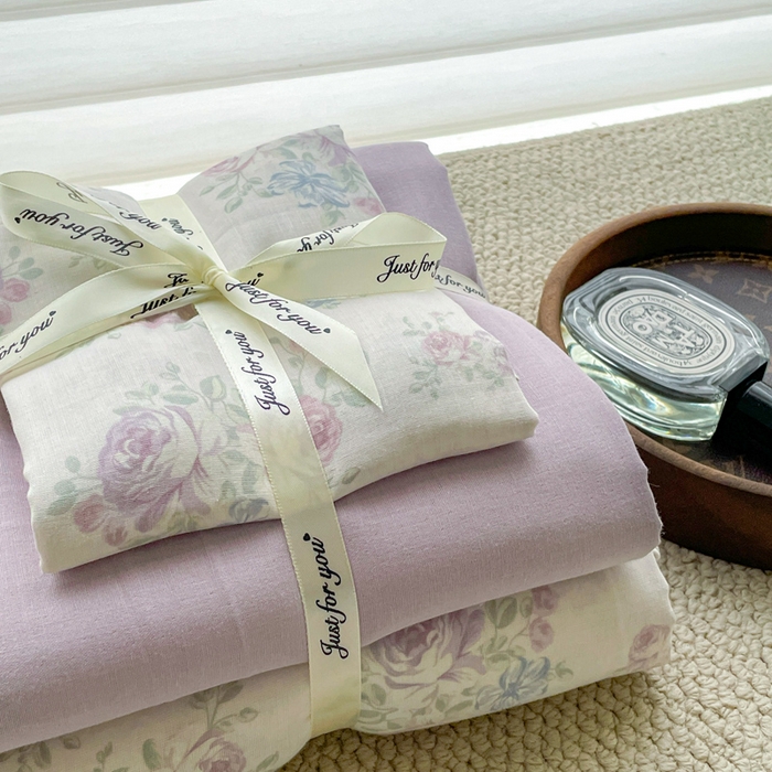 91家纺网 家纺一手货源 找家纺 一比一家纺 2025新款全棉母婴级抗菌有氧全棉双层纱亲肤全棉小清新印花三件套四件套 婆娑