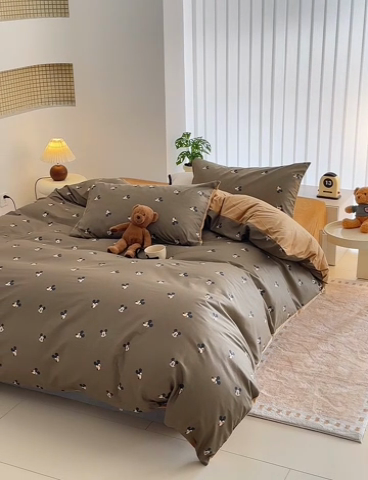 91家纺网 家纺一手货源 找家纺 怡家居 2024秋冬新品AB版加厚保暖全棉加绒四件套 咖色米奇