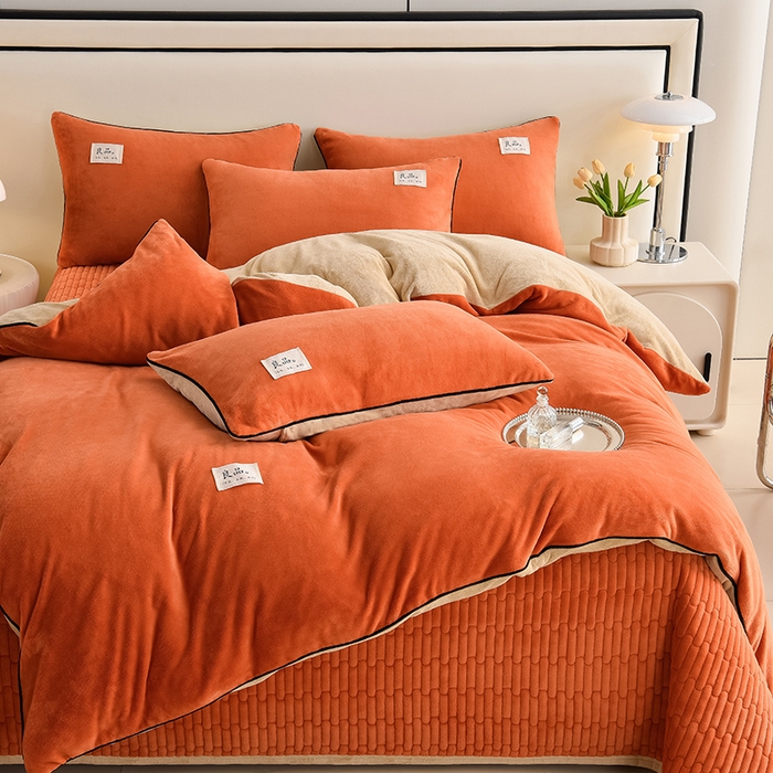 91家纺网 家纺一手货源 找家纺 大麦家纺 2024新款高克重牛奶绒夹棉床盖四件套 暖橙+奶咖