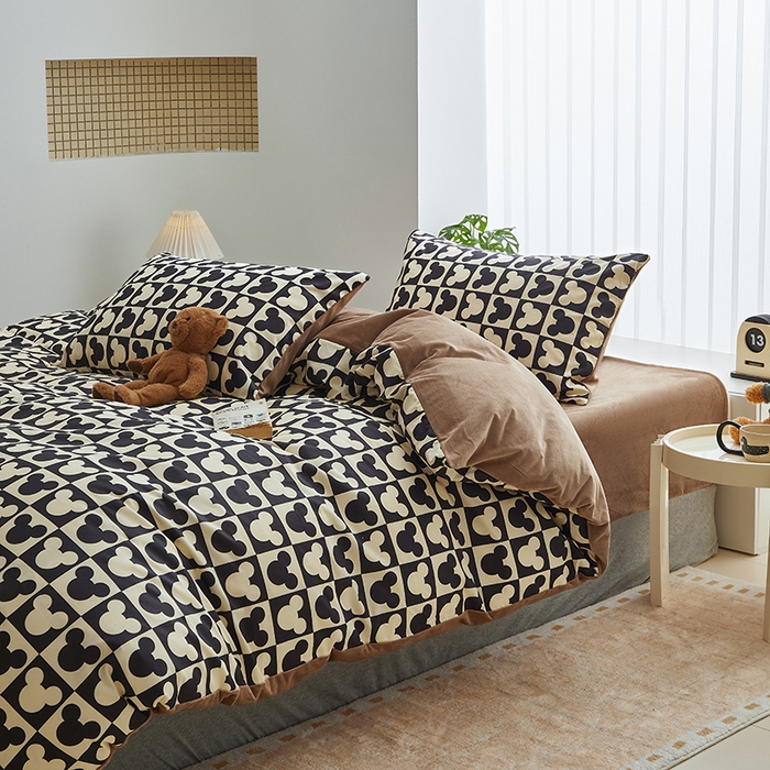 91家纺网 家纺一手货源 找家纺 怡家居 2024秋冬新品AB版加厚保暖全棉加绒四件套 米奇头