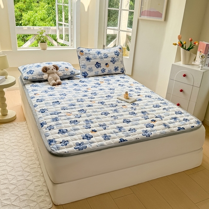91家纺网 家纺一手货源 找家纺 2024新款牛奶绒床垫保暖床褥子夹棉加厚印花床护垫大床图 花韵