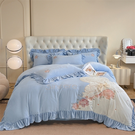 爱家（原缔乐家纺） 2024新款A类高克重牛奶绒立体花刺绣四件套-心心相印 心心相印-天空兰