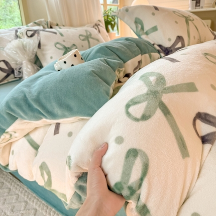 富之航家纺 2024小清新四件套被套牛奶绒四件套法莱绒水晶绒法兰绒兔毛绒兔绒金貂绒雕花绒 蝴蝶结-绿