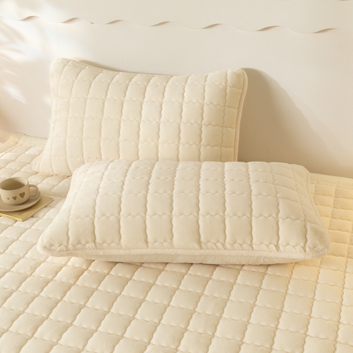 91家纺网 家纺一手货源 找家纺 鑫钰 2024秋冬新款加厚牛奶绒床垫床褥床护垫 暖格-米白