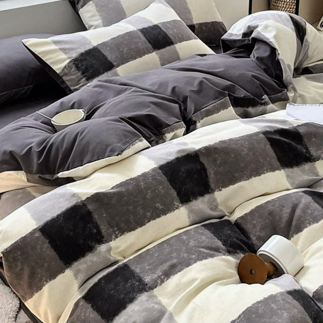 91家纺网 家纺一手货源 找家纺 吉象家纺 2024新款全棉磨毛印花四件套 灰大格