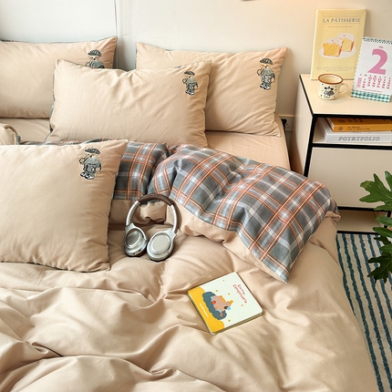 优悦生活馆 2025新款全棉亲肤刺绣成人款四件套-小熊 小熊-卡其