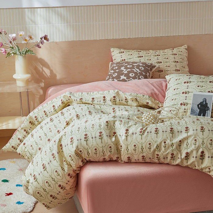 91家纺网 家纺一手货源 找家纺 怡家居 2024秋冬新品AB版加厚保暖全棉加绒四件套 浪漫花舞