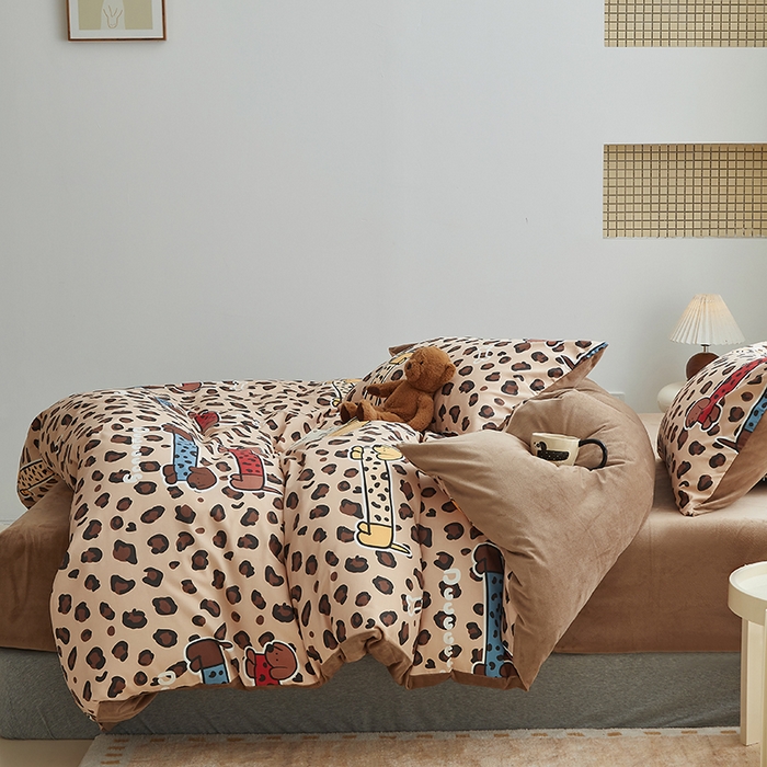 91家纺网 家纺一手货源 找家纺 怡家居 2024秋冬新品AB版加厚保暖全棉加绒四件套 豹纹狗