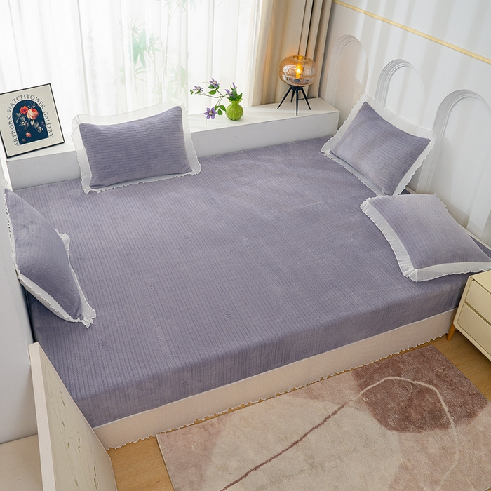 91家纺网 家纺一手货源 找家纺 冬然家纺 2024新款雕花绒榻榻米床盖小麦穗灰紫