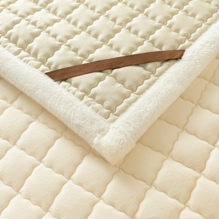 91家纺网 家纺一手货源 找家纺 鑫钰 2024秋冬新款加厚牛奶绒床垫床褥床护垫 暖格-米白