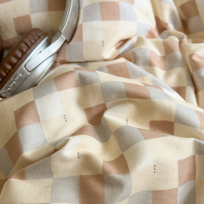 91家纺网 家纺一手货源 找家纺 2024秋冬新款系带格子双层纱四件套 格调  咖