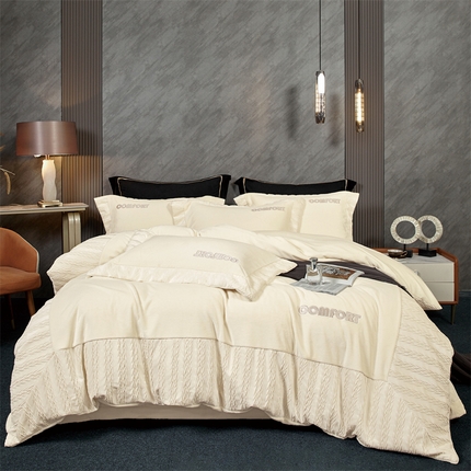 91家纺网 家纺一手货源 找家纺 2024新款高克重牛奶绒刺绣四件套-巴黎印象 巴黎印象-贵族白