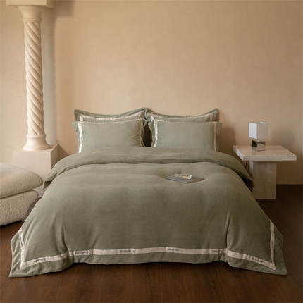 91家纺网 家纺一手货源 找家纺 （总）2024新款高克重牛奶绒撞色宽边四件套-时尚格调