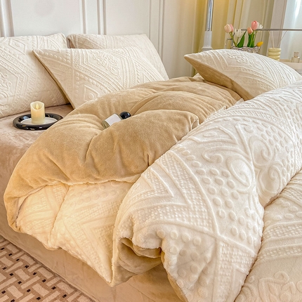 沐晴家纺 2024秋冬新款雕花牛奶绒纯色简约轻奢四件套 法式浪漫-奶白