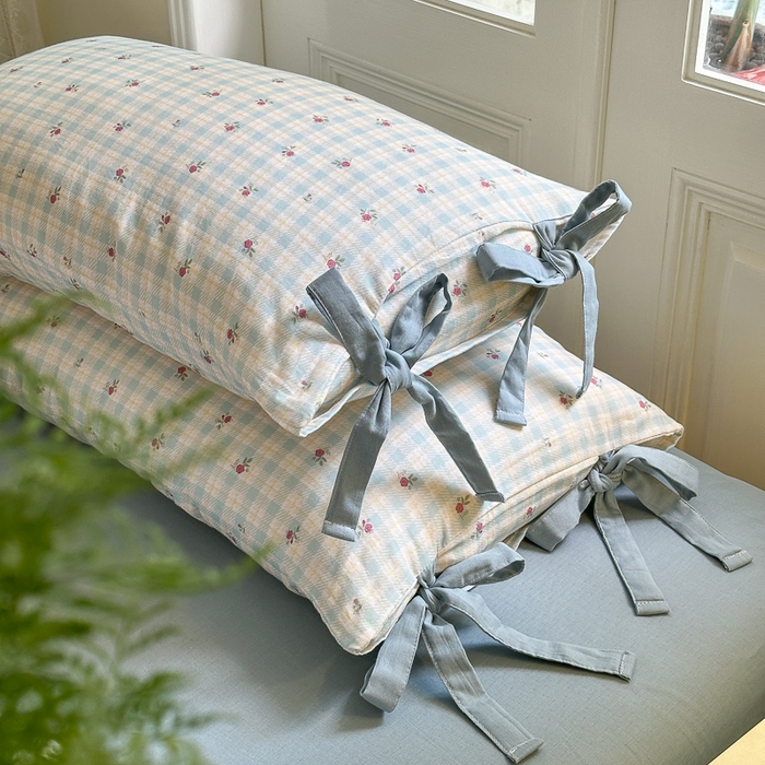 91家纺网 家纺一手货源 找家纺 2024秋冬新款系带格子双层纱四件套 蓝格花