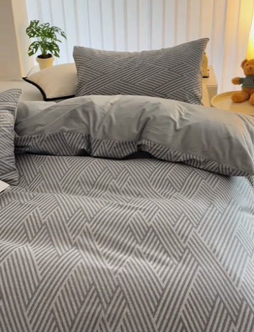 91家纺网 家纺一手货源 找家纺 怡家居 2024秋冬新品AB版加厚保暖全棉加绒四件套 线韵时尚