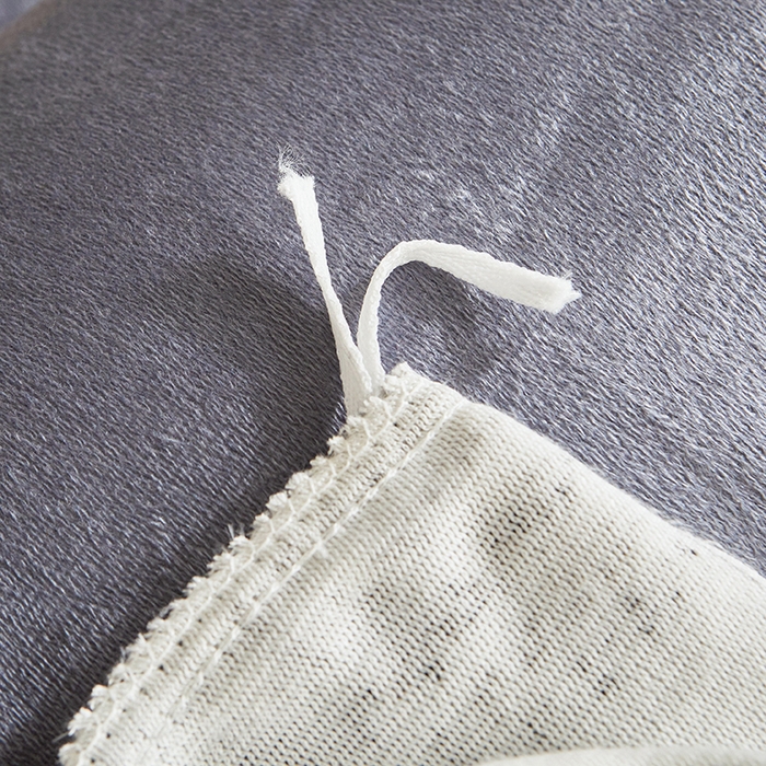 91家纺网 家纺一手货源 找家纺 艾裙海 2025新款高克重加厚保暖A类牛奶绒夹棉床盖系列四件套 爱的格调