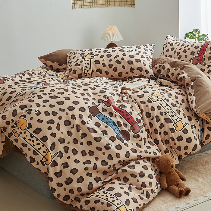 91家纺网 家纺一手货源 找家纺 怡家居 2024秋冬新品AB版加厚保暖全棉加绒四件套 豹纹狗