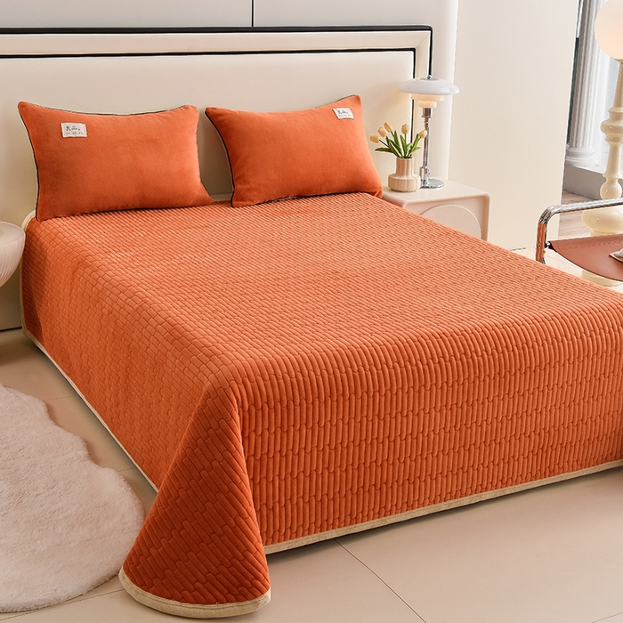 91家纺网 家纺一手货源 找家纺 大麦家纺 2024新款高克重牛奶绒夹棉床盖四件套 暖橙+奶咖