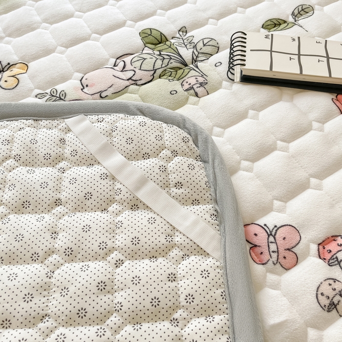 91家纺网 家纺一手货源 找家纺 2024新款牛奶绒床垫保暖床褥子夹棉加厚印花床护垫大床图 花丛小兔