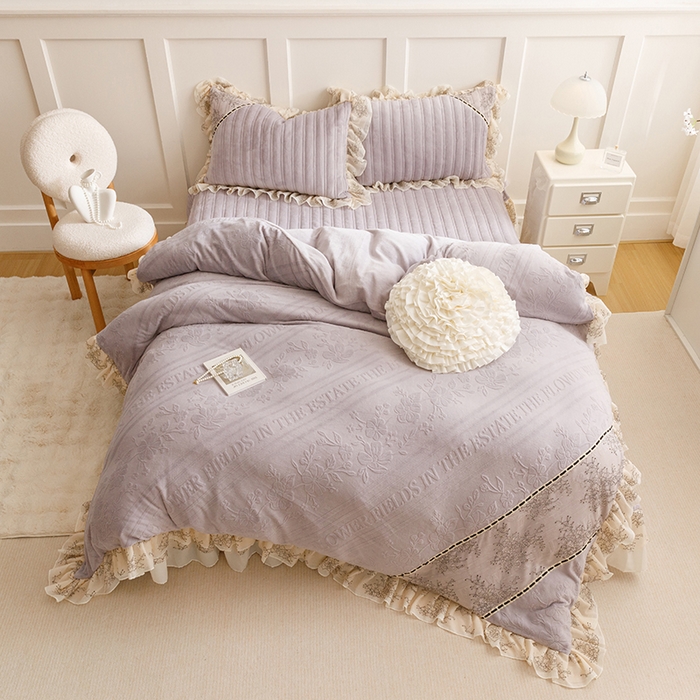 91家纺网 家纺一手货源 找家纺 胜权家纺 2024新款小香风牛奶绒夹棉床盖四件套-芭莎系列 芭莎-紫