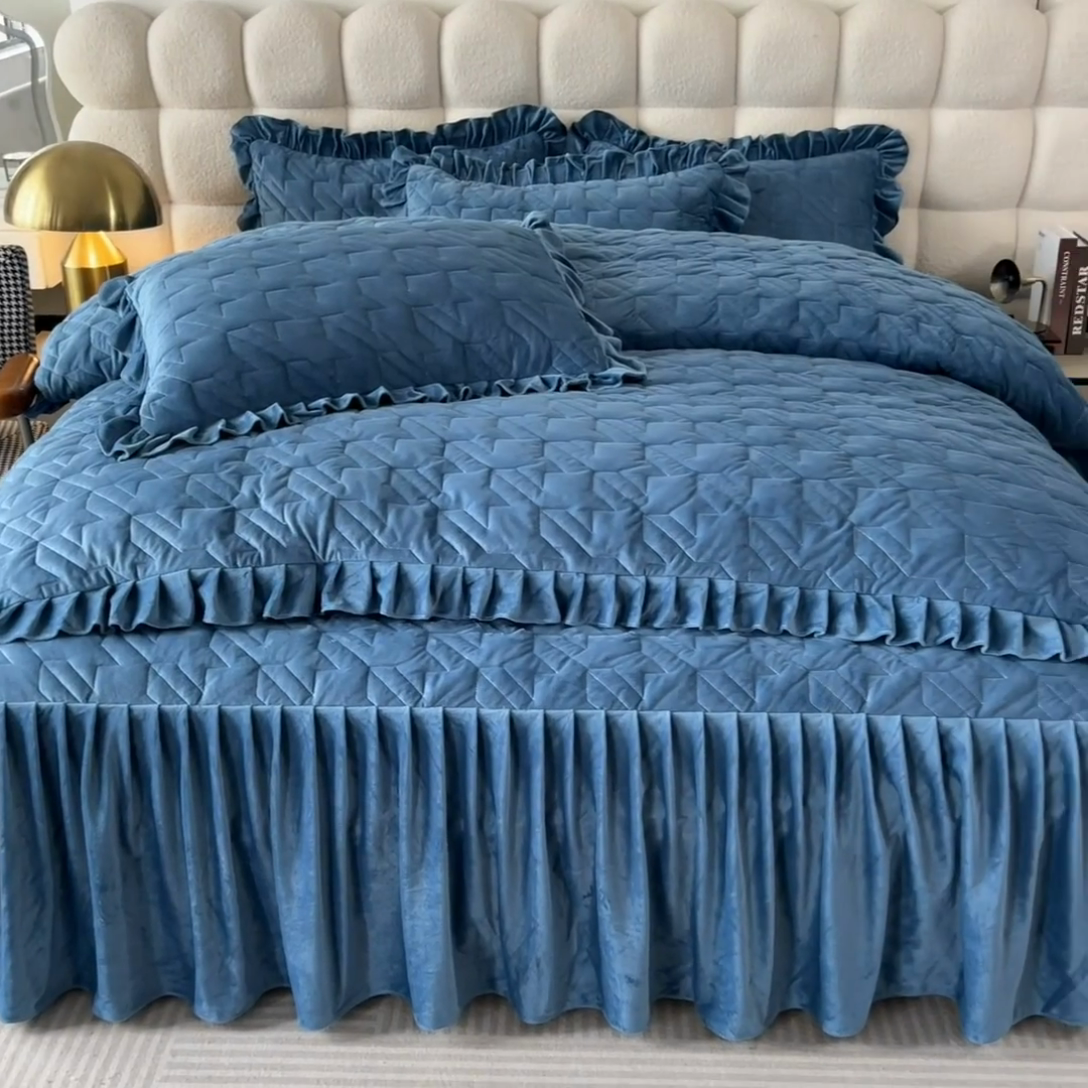 91家纺网 家纺一手货源 找家纺 屹成家纺 2024新款水晶绒夹棉绗缝千鸟格四件套 千鸟格-蔚蓝