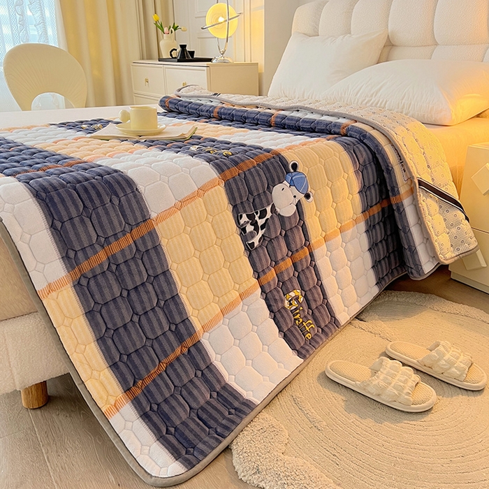 91家纺网 家纺一手货源 找家纺 丽诺床垫 2023新款抗菌防螨牛奶绒床护垫 斑马狗