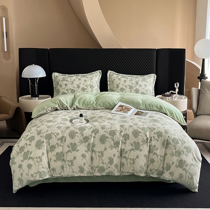 91家纺网 家纺一手货源 找家纺 金盛纺 2024新款高克重牛奶绒雕花四件套加厚牛奶绒法莱绒四件套（支持定制） 约定-绿