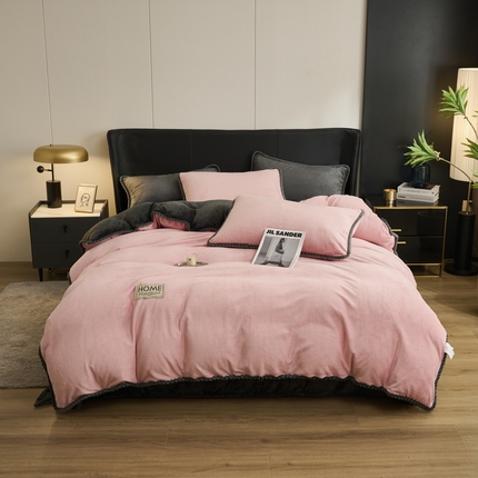 91家纺网 家纺一手货源 找家纺 （总）睡美美 2025新款高克重牛奶绒四件套水晶绒臻绒跑量床品套件