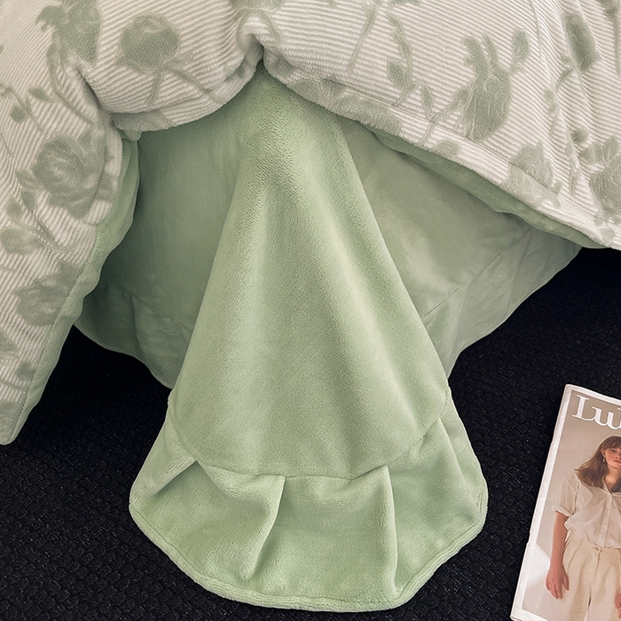 91家纺网 家纺一手货源 找家纺 金盛纺 2024新款高克重牛奶绒雕花四件套加厚牛奶绒法莱绒四件套（支持定制） 约定-绿