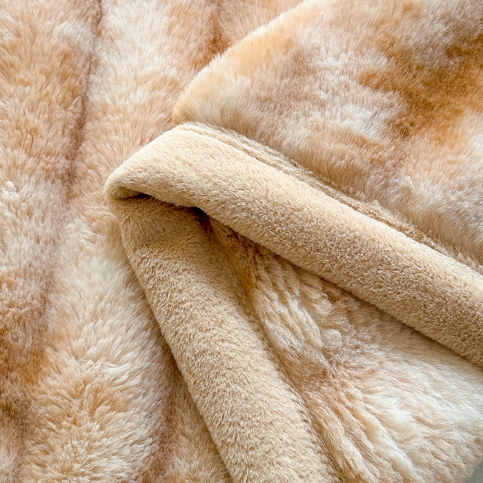 91家纺网 家纺一手货源 找家纺 芸锦豪 2024新款双面波斯绒罗马柱毛毯 炫彩咖