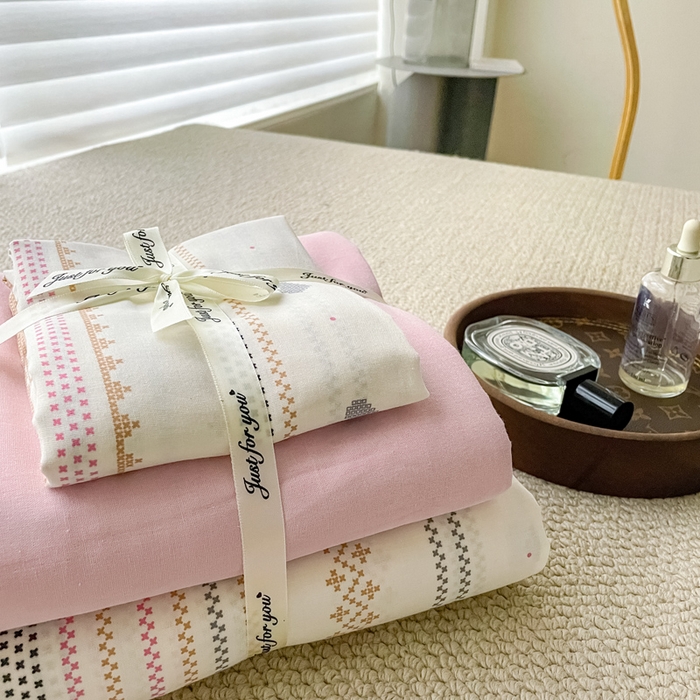 91家纺网 家纺一手货源 找家纺 一比一家纺 2025新款全棉母婴级抗菌有氧全棉双层纱亲肤全棉小清新印花三件套四件套 再别康桥