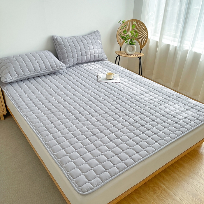 91家纺网 家纺一手货源 找家纺 丽诺 2024新款本色原棉大豆纤维夹棉床褥 灰色