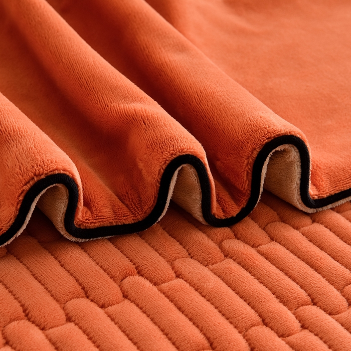 91家纺网 家纺一手货源 找家纺 大麦家纺 2024新款高克重牛奶绒夹棉床盖四件套 暖橙+奶咖
