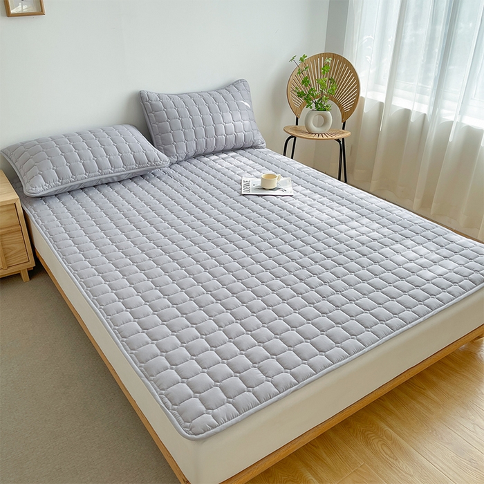 91家纺网 家纺一手货源 找家纺 丽诺 2024新款本色原棉大豆纤维夹棉床褥 灰色