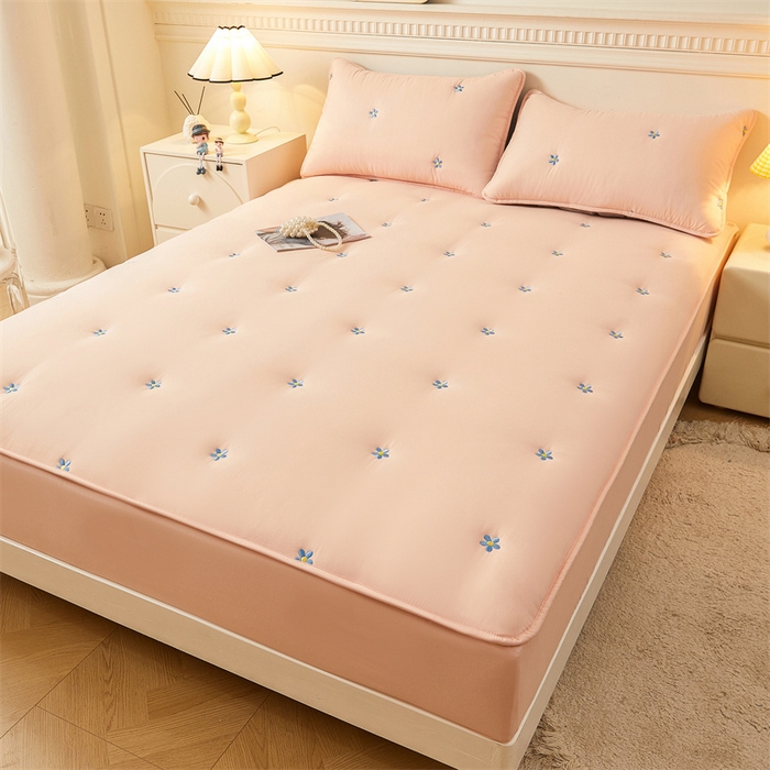 91家纺网 家纺一手货源 找家纺 2025新款A类水洗棉大豆刺绣床笠 向阳花-奶油粉