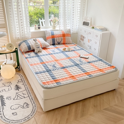 91家纺网 家纺一手货源 找家纺 2024新款牛奶绒床垫保暖床褥子夹棉加厚印花床护垫大床图 英伦时尚