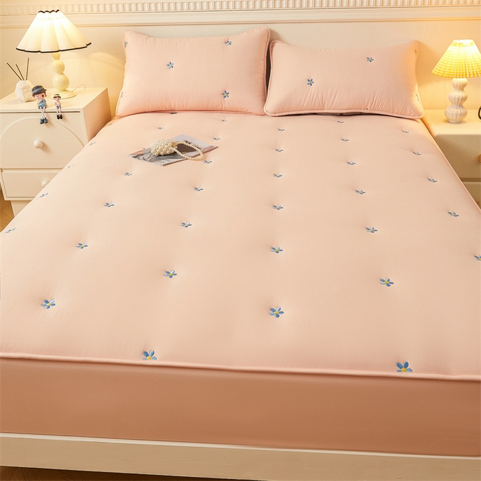 91家纺网 家纺一手货源 找家纺 2025新款A类水洗棉大豆刺绣床笠 向阳花-奶油粉